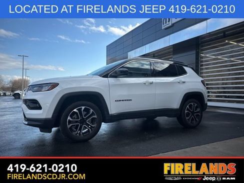 Used 2024 Jeep Compass Limited image 4