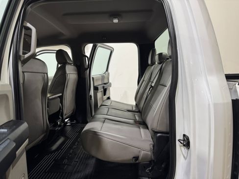 Used 2020 Ford F250 XL w/ Power Equipment Group image 15