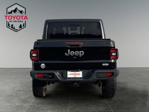 Used 2020 Jeep Gladiator Overland image 4