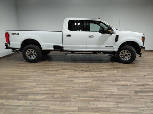 Used 2019 Ford F350 XLT w/ XLT Premium Package image 16