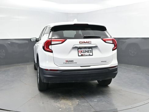 Used 2024 GMC Terrain SLE AWD/4WD image 6
