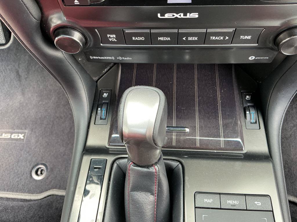 Used 2022 Lexus GX 460 Premium w/ Premium Package AWD/4WD image 9