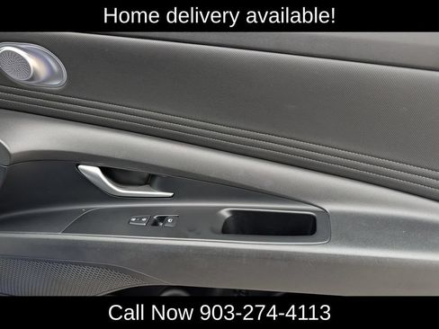 Used 2025 Hyundai Elantra SEL FWD image 36