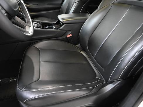 Used 2023 Jeep Grand Cherokee 4WD 4xe image 7