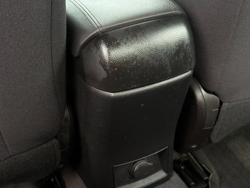 Used 2014 Chevrolet Cruze LS FWD image 14