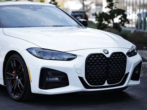 Used 2023 BMW 430i xDrive Coupe w/ M Sport Package image 2