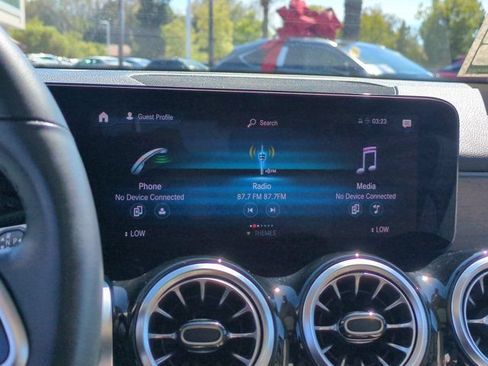 Used 2023 Mercedes-Benz GLB 250 image 21