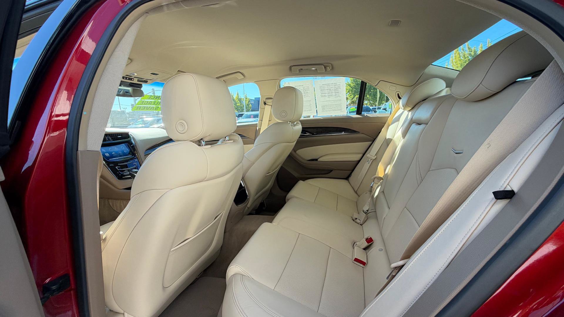 Used 2015 Cadillac CTS Luxury RWD image 8