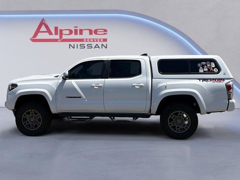 Used 2023 Toyota Tacoma TRD Sport AWD/4WD image 2