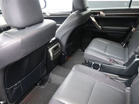 Used 2021 Lexus GX 460 Premium image 25