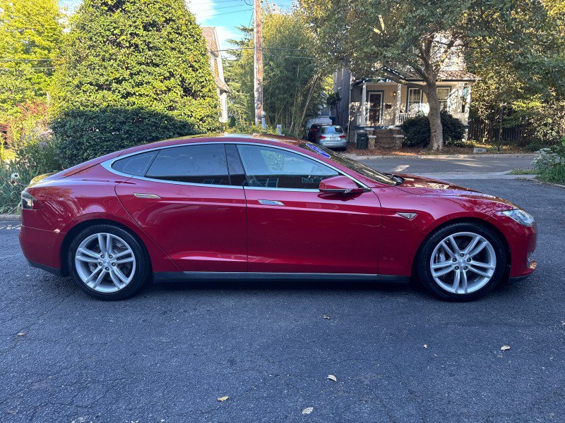 Used 2015 Tesla Model S 70D AWD/4WD image 7