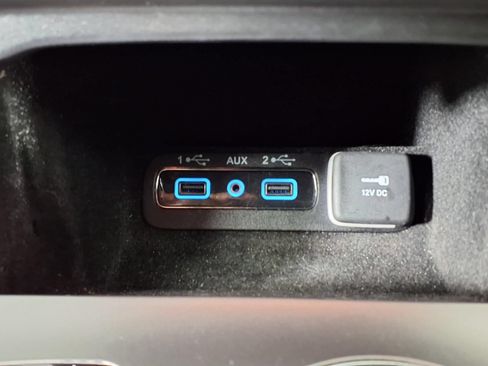 Used 2018 Jeep Grand Cherokee Laredo RWD image 21