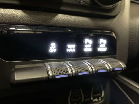 Used 2020 RAM 1500 Big Horn AWD/4WD image 33