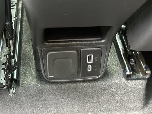 Used 2023 Chevrolet TrailBlazer ACTIV w/ Sun and Liftgate Package FWD image 16