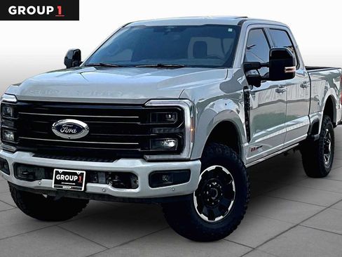 Used 2025 Ford F250 Platinum w/ Tremor Off-Road Package AWD/4WD image 1