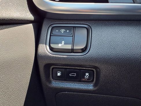 Used 2018 Kia Optima EX w/ Premium Package FWD image 17