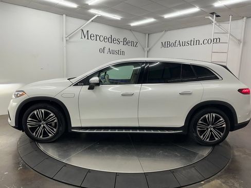 Used 2023 Mercedes-Benz EQS 450+ SUV image 4