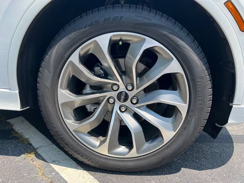 New 2026 Lincoln Aviator 2WD w/ Jet Appearance Package image 13