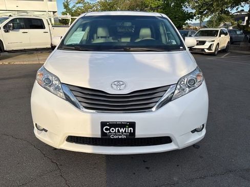 Used 2012 Toyota Sienna XLE w/ XLE Navigation Pkg AWD/4WD image 9