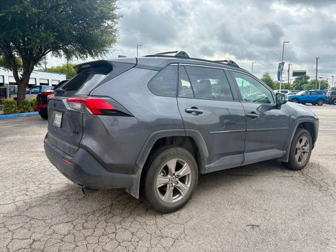 Used 2025 Toyota RAV4 XLE w/ Convenience Package FWD image 3