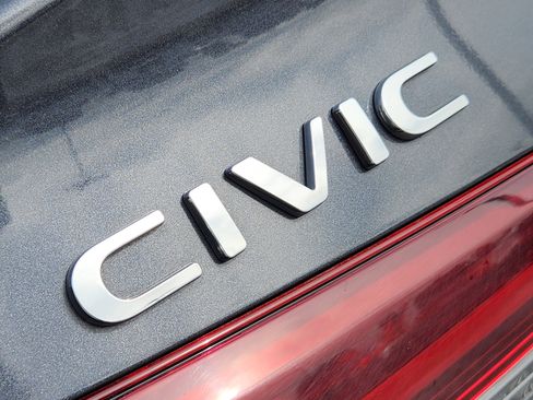Used 2025 Honda Civic Sport image 12