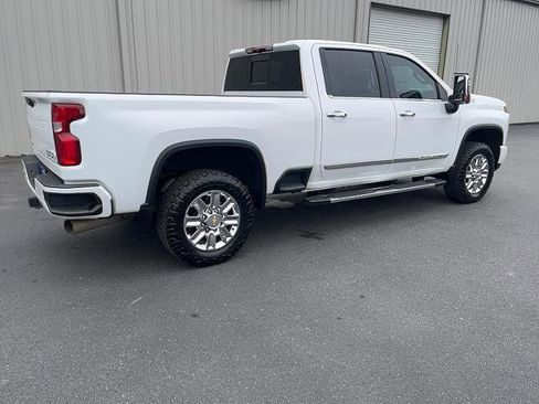 Used 2024 Chevrolet Silverado 2500 High Country image 5