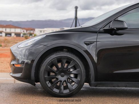 Used 2021 Tesla Model Y Long Range image 4