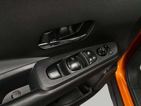 Certified 2024 Nissan Kicks SR w/ SR Premium Package FWD image 28