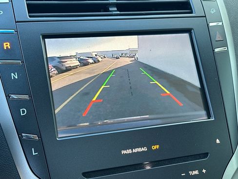 Used 2014 Lincoln MKZ Hybrid image 24