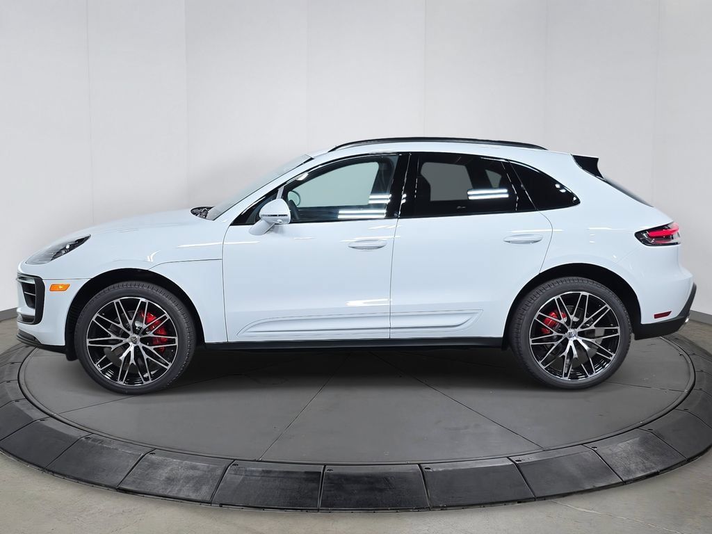 Certified 2026 Porsche Macan S AWD/4WD image 2