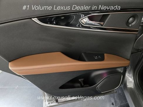 Used 2023 Lincoln Nautilus Reserve FWD image 19