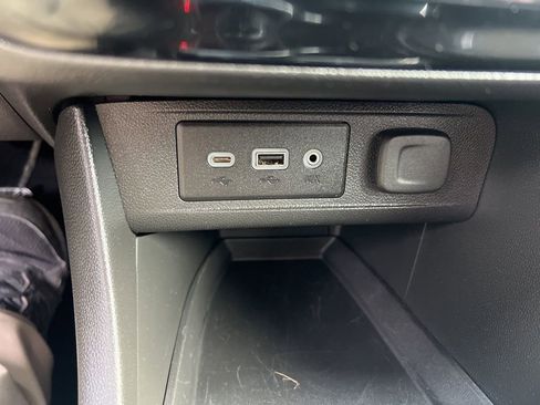 Used 2021 Buick Encore GX Preferred FWD image 57