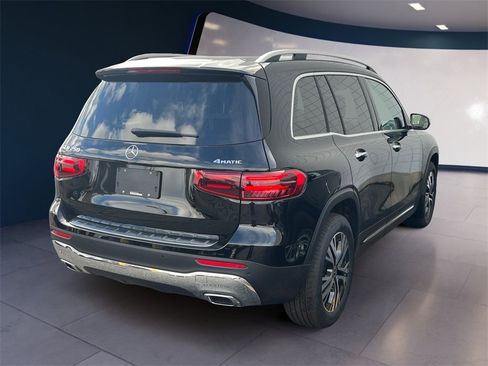 New 2026 Mercedes-Benz GLB 250 4MATIC image 3