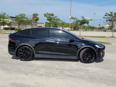 Used 2016 Tesla Model X P90D image 45