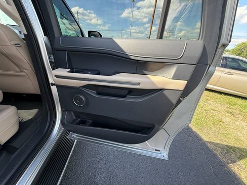 Used 2022 Ford Expedition Max XLT AWD/4WD image 20