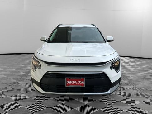 New 2026 Kia Niro EX FWD image 2