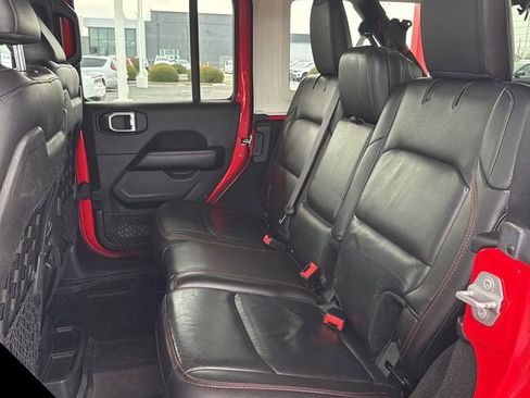 Used 2018 Jeep Wrangler Unlimited Rubicon w/ Dual Top Group image 22