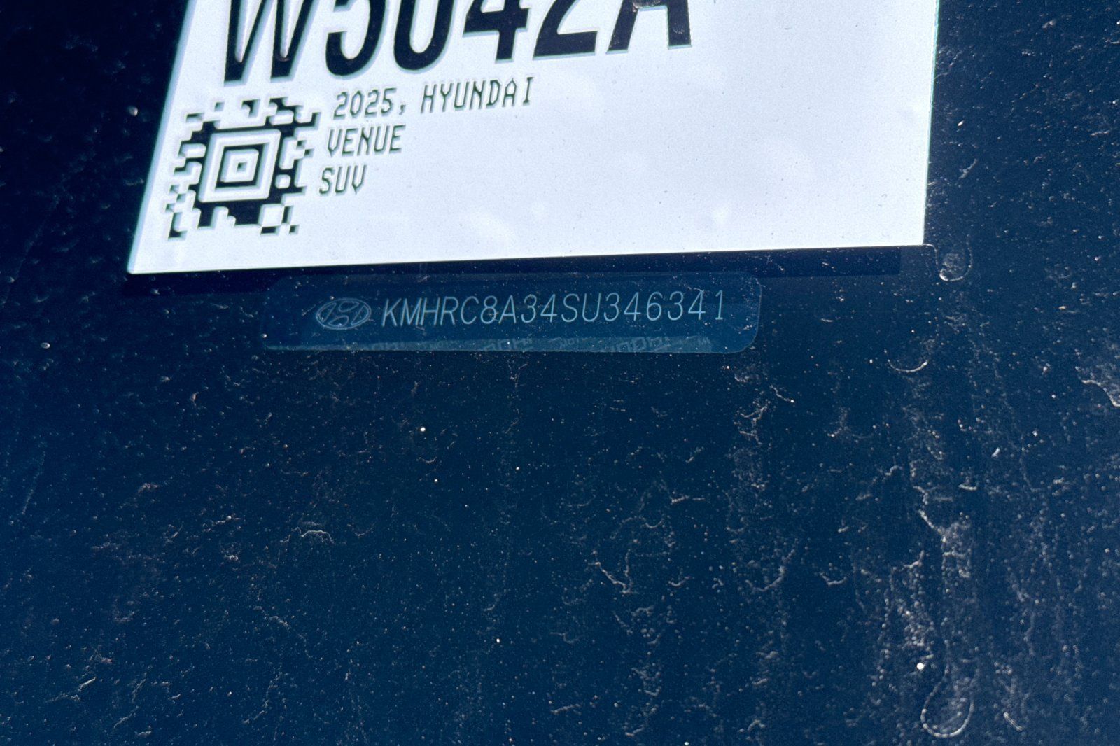 Used 2025 Hyundai Venue SEL FWD image 3