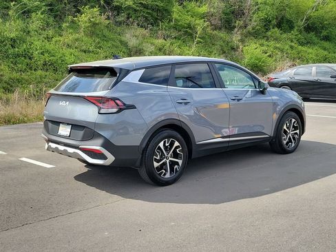 Used 2025 Kia Sportage EX image 3