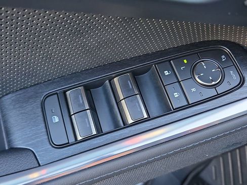 Used 2024 Lexus GX 550 image 29