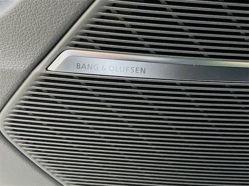 New 2026 Audi Q8 Premium Plus image 18