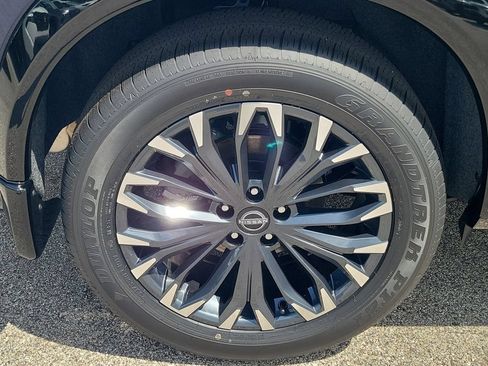 New 2026 Nissan Rogue Platinum AWD/4WD image 3