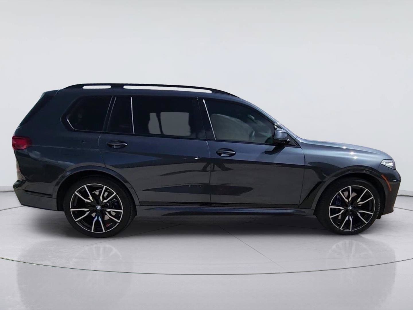 Used 2022 BMW X7 xDrive40i w/ M Sport Package AWD/4WD image 9