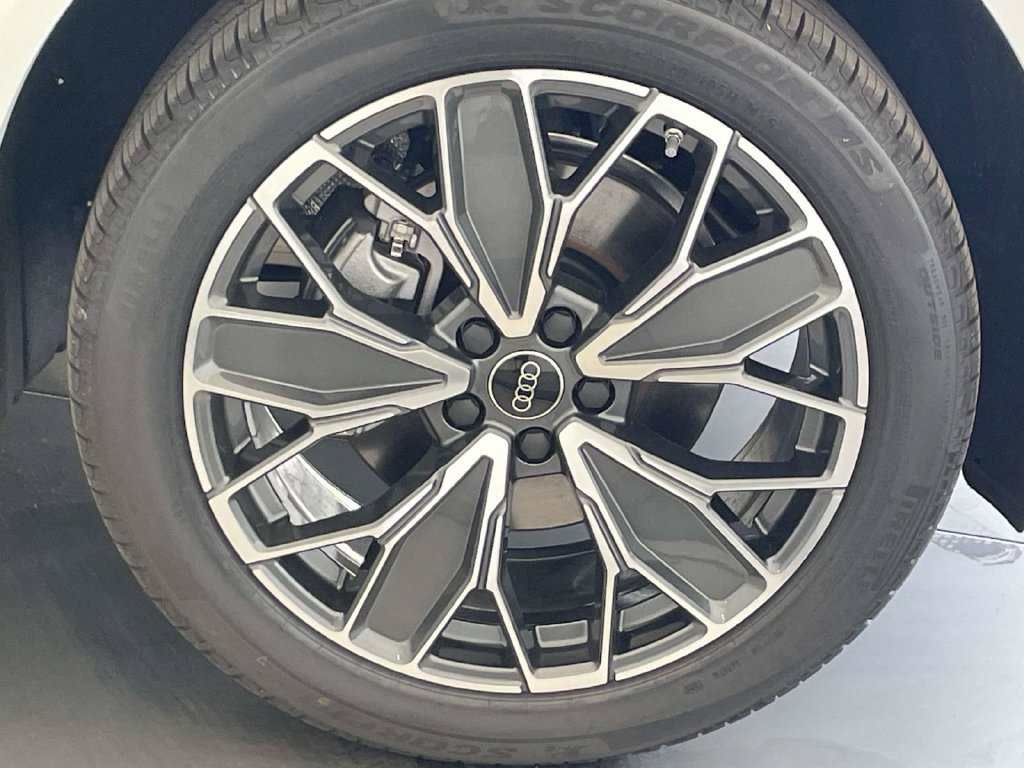 New 2026 Audi Q5 Premium Plus AWD/4WD image 14