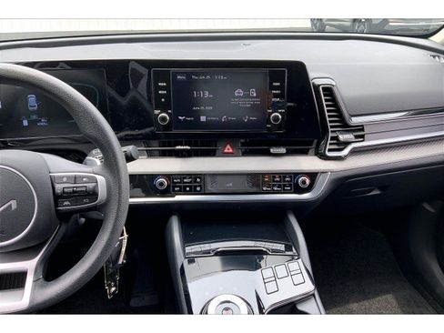 Used 2023 Kia Sportage LX AWD/4WD image 6