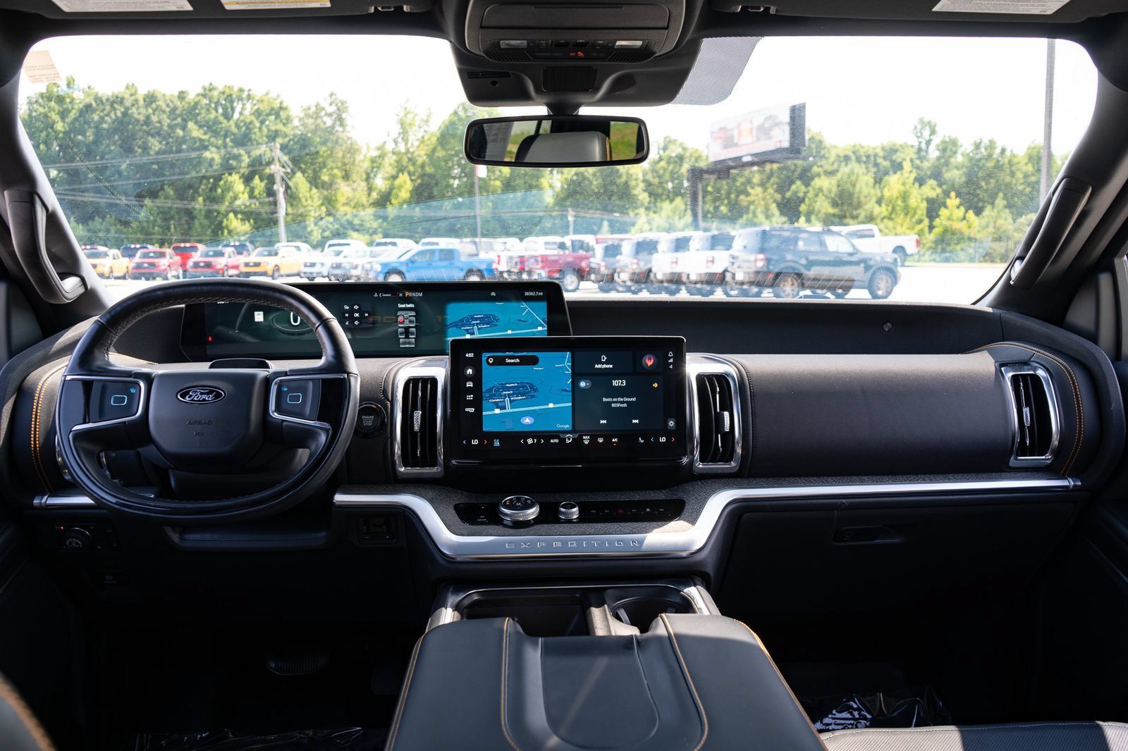Used 2025 Ford Expedition Tremor AWD/4WD image 35