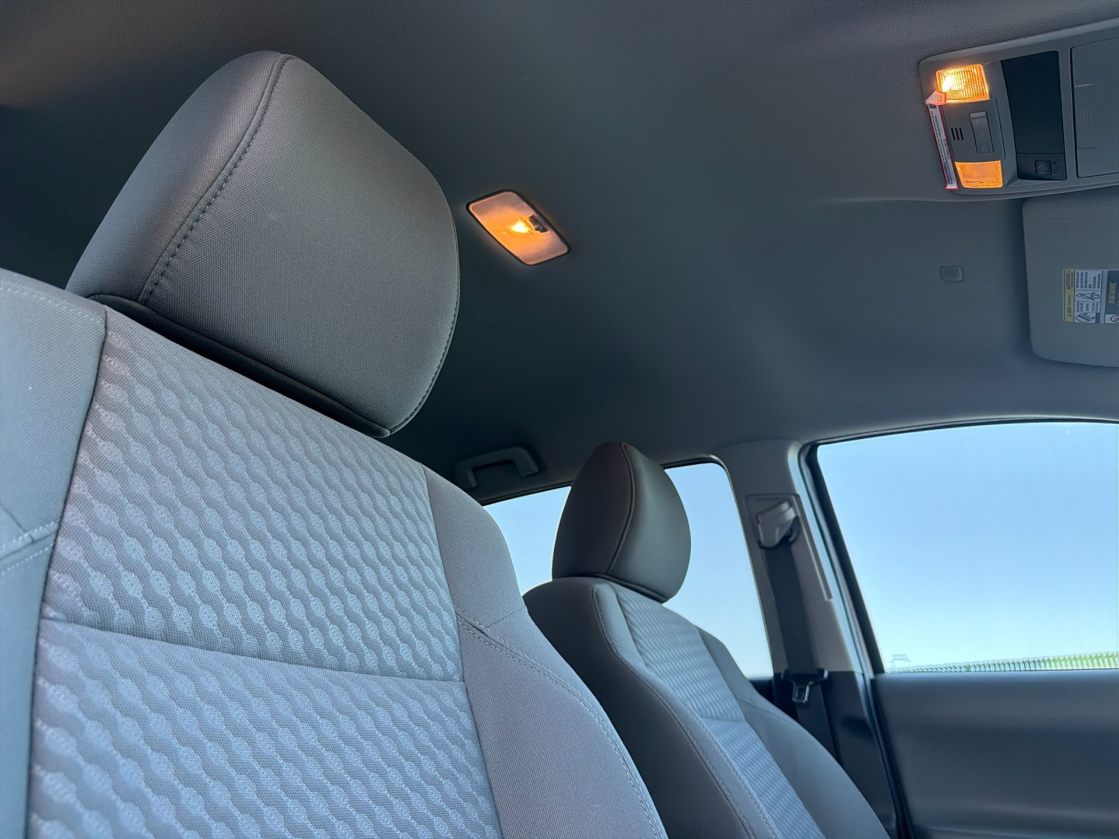 Used 2022 Toyota Tacoma SR5 AWD/4WD image 15