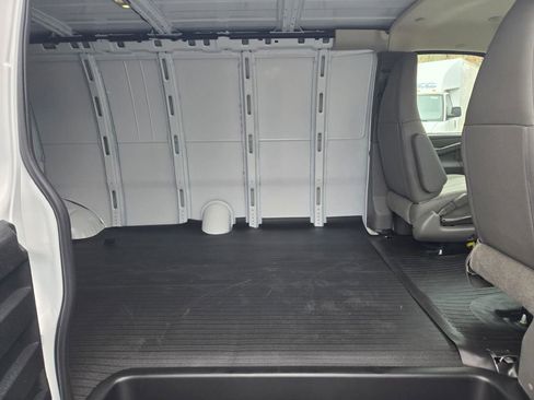 New 2025 Chevrolet Express 3500 Extended w/ Driver Convenience Package image 7
