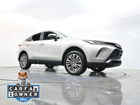 Used 2024 Toyota Venza Limited AWD/4WD image 30