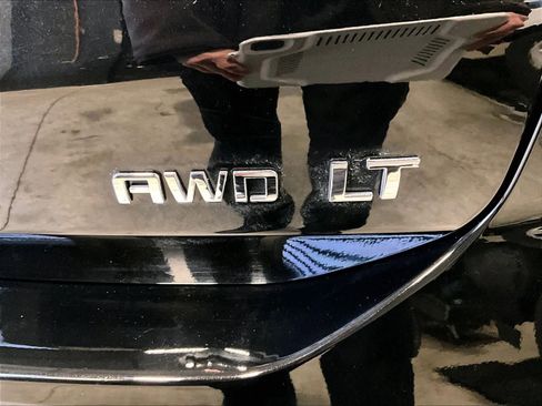 Used 2023 Chevrolet Equinox LT image 29